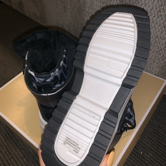 Michael Kors Snowboots - Picture 4 of 4